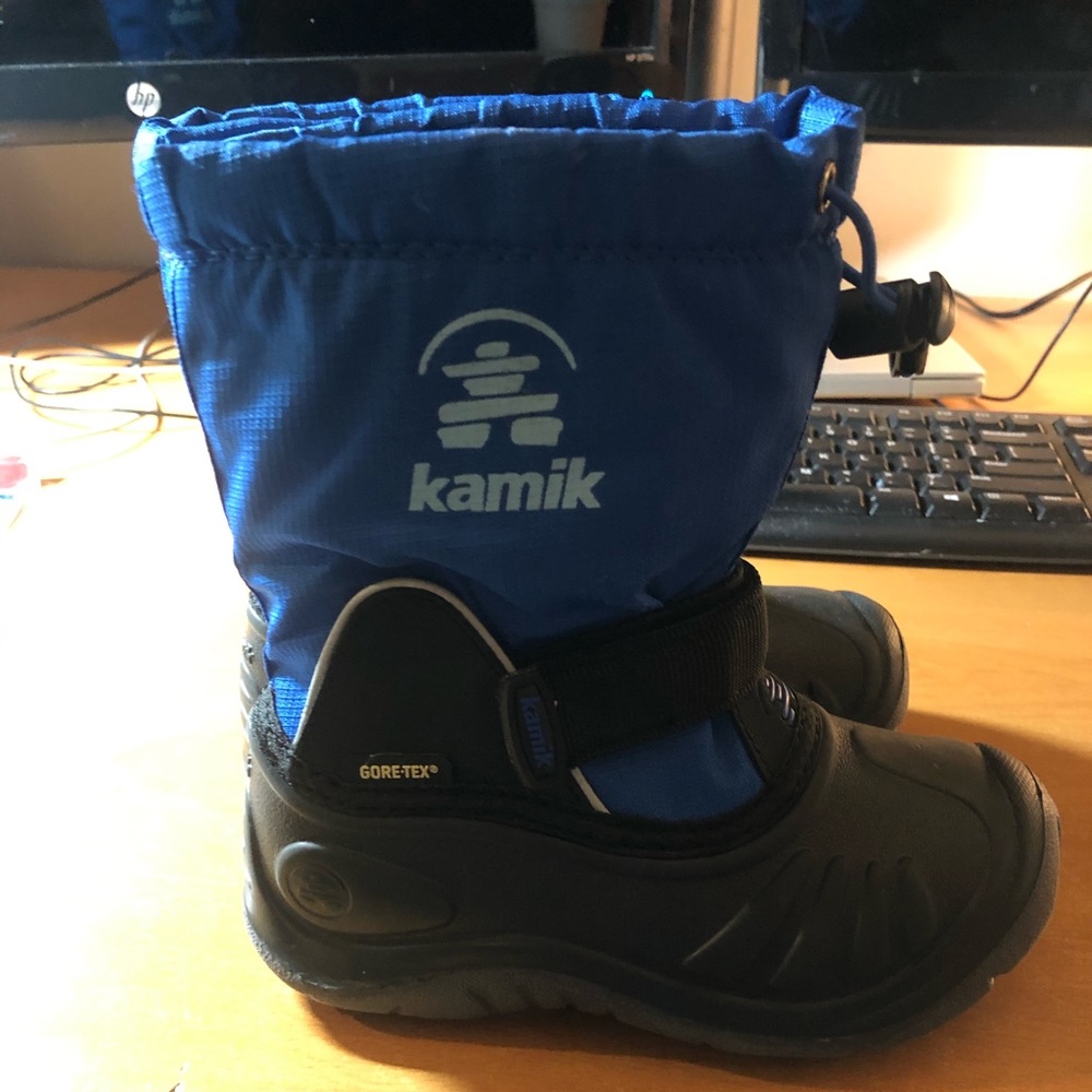 Kamik snow boots - size 10